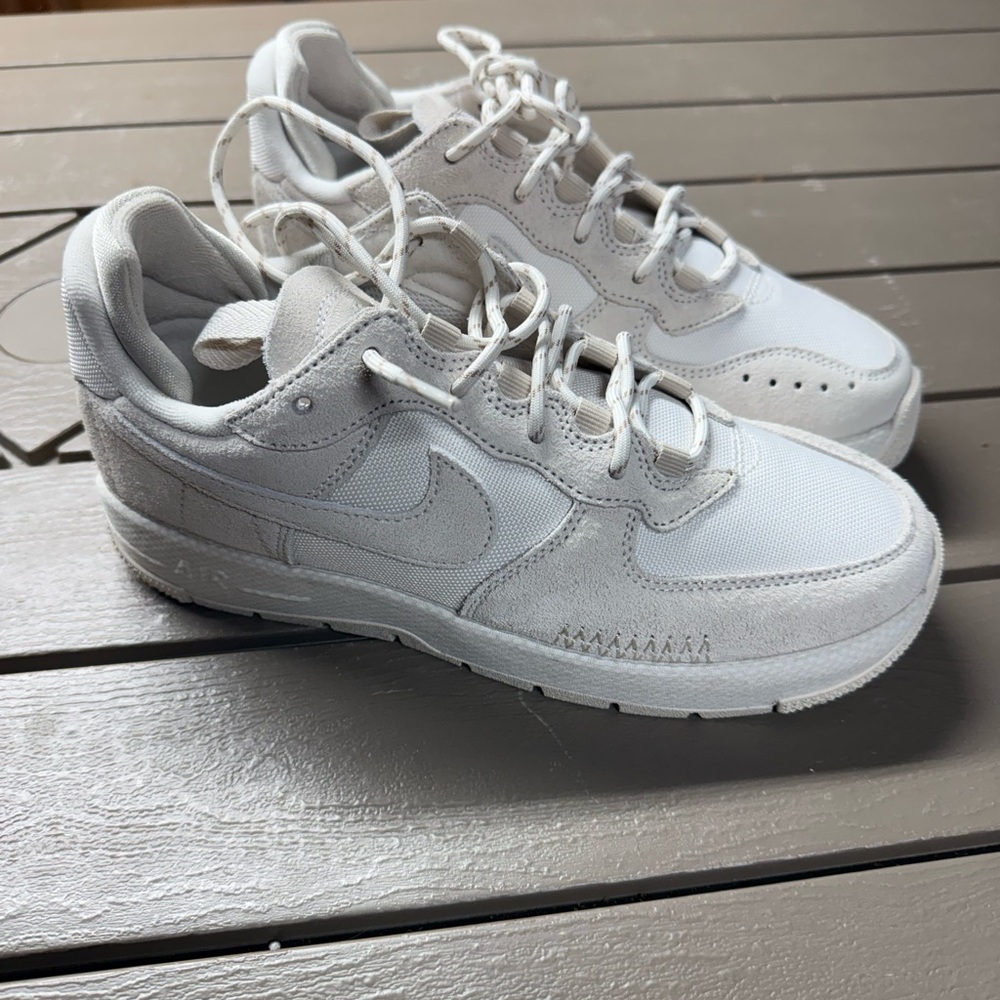 Women’s cream Nike